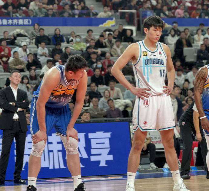 新疆男篮主场惜败山西，保住领跑优势的简单介绍