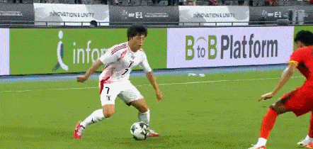 东亚杯-张玉宁失单刀国足0-2不敌日本遭两连败的简单介绍
