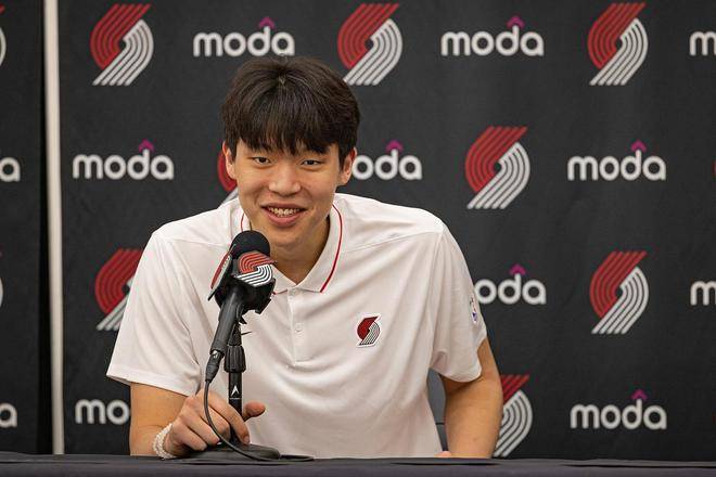 去年新秀二阵中锋今日面对杨瀚森11投仅1中