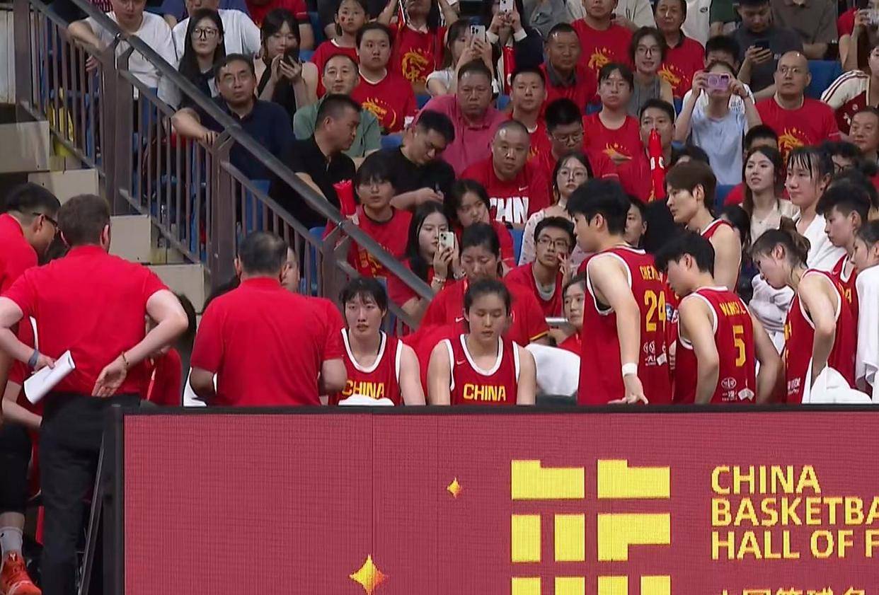 包含32分大胜！张子宇16+4中国女篮热身赛再胜日本的词条
