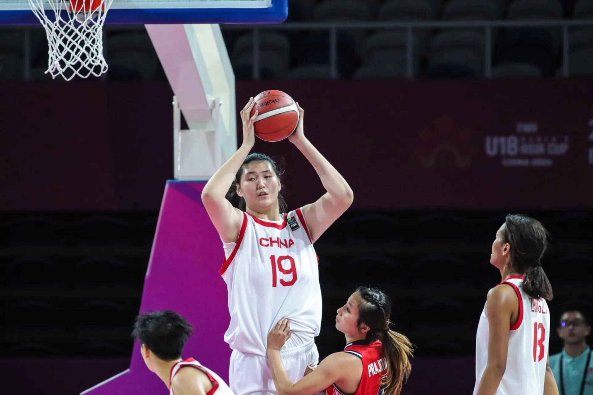 包含32分大胜！张子宇16+4中国女篮热身赛再胜日本的词条