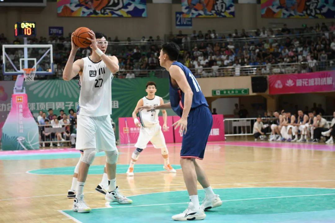 包含四川男篮组银河战舰，全运会也玩金元篮球？的词条