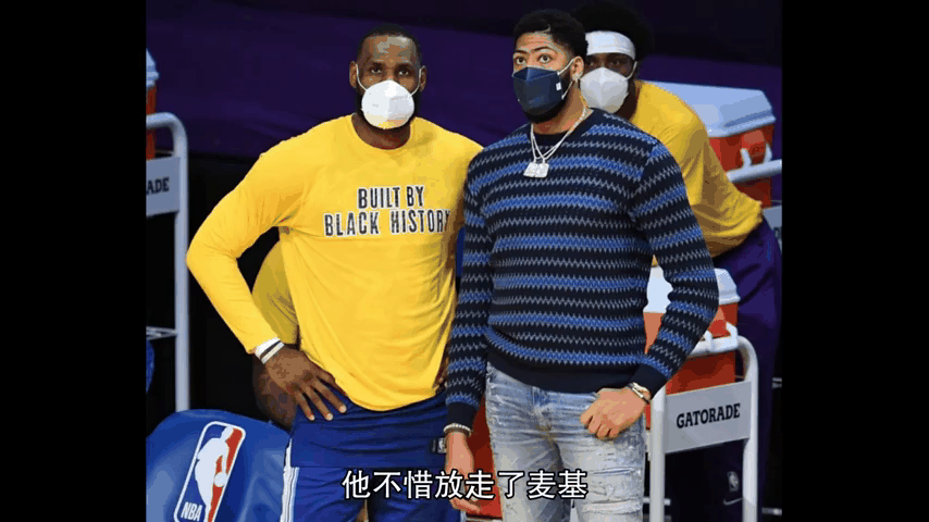 包含因改踢三中卫体系，米兰仍渴望引进盖拉-杜埃和莱奥尼的词条
