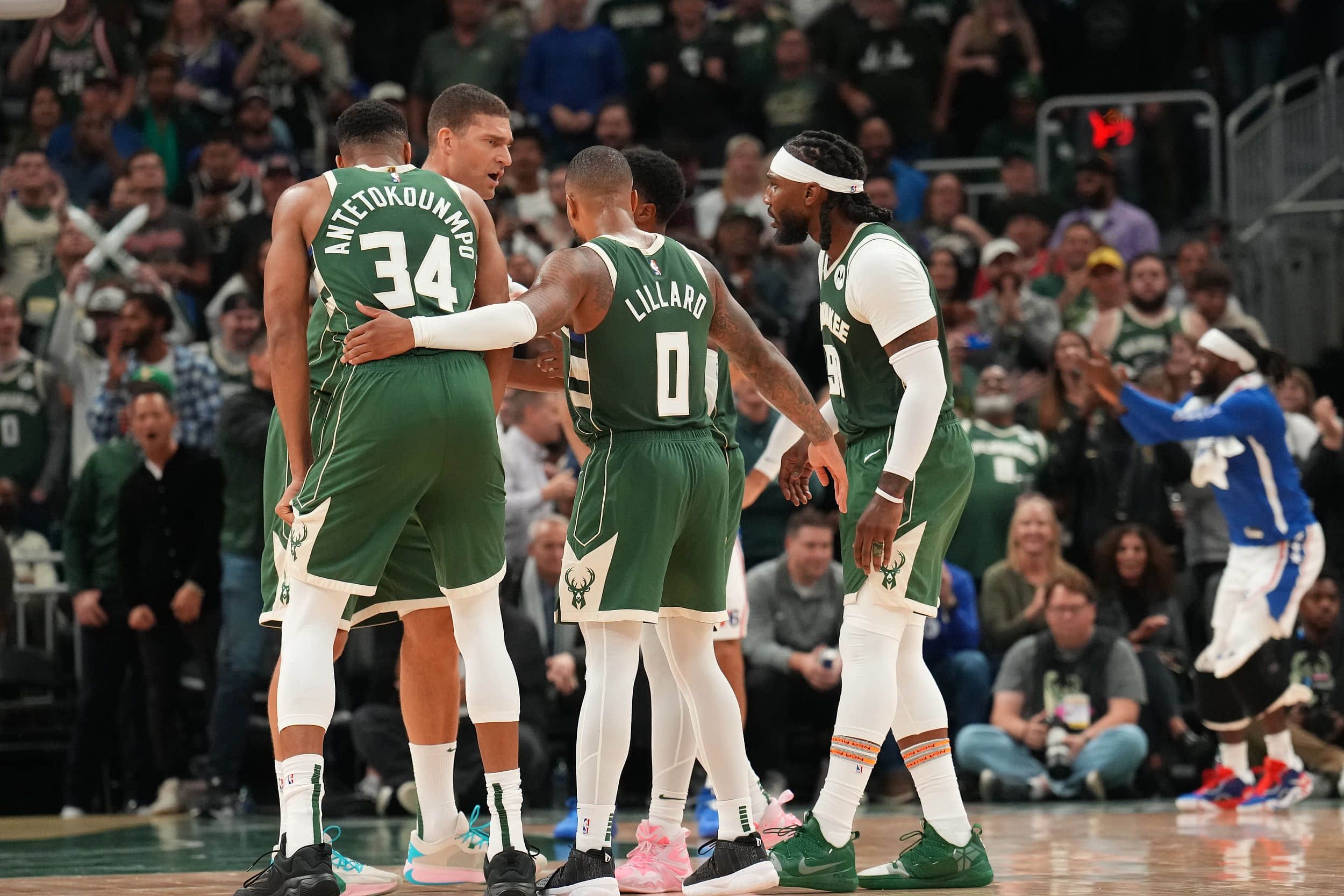 NBA自由市场焦点！保罗与雄鹿交流，谁是第一控卫？