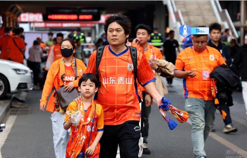 让球迷欢呼雀跃，精彩对决不容错过！的简单介绍